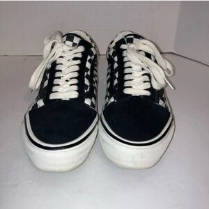 Vans Men's Black and White Checkered Sneakers